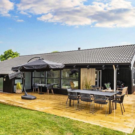8 Person Holiday Home In Bindslev Eksteriør billede